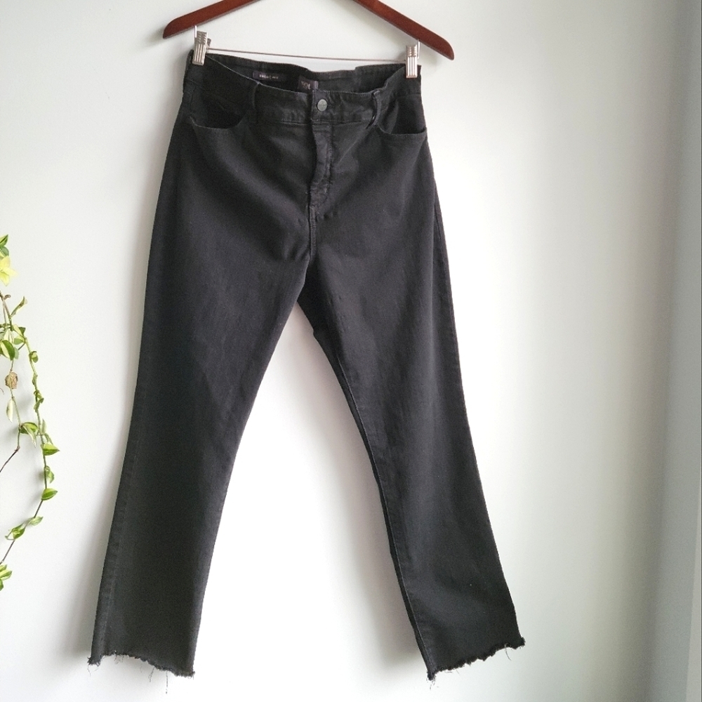 NYDJ Frayed Ankle Jeans - Size US 14